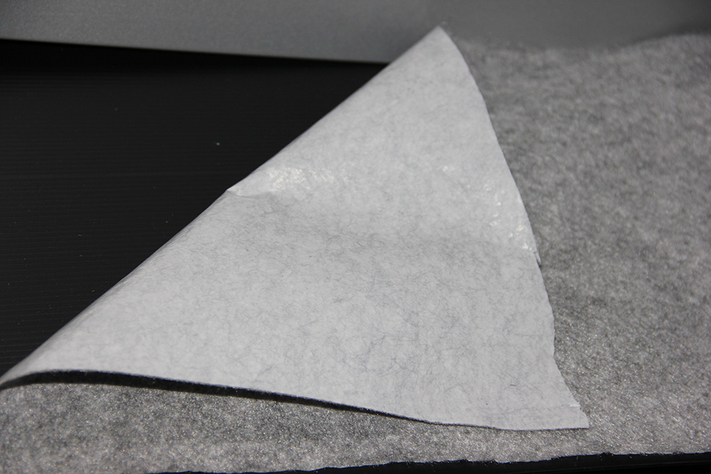 ANTIKONDENSVLIES 110G/QM SELBSTKLEBEND